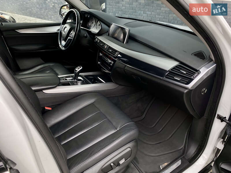 Позашляховик / Кросовер BMW X5 2014 в Ужгороді