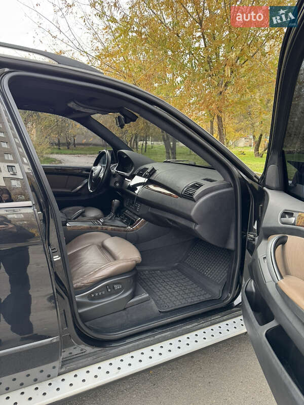 Внедорожник / Кроссовер BMW X5 2001 в Николаеве