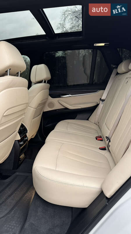 Внедорожник / Кроссовер BMW X5 2016 в Киеве