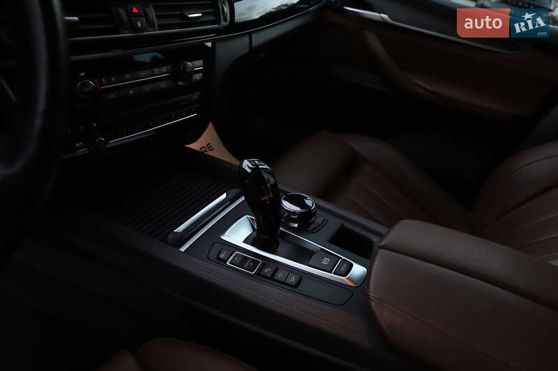 Внедорожник / Кроссовер BMW X5 2018 в Дрогобыче