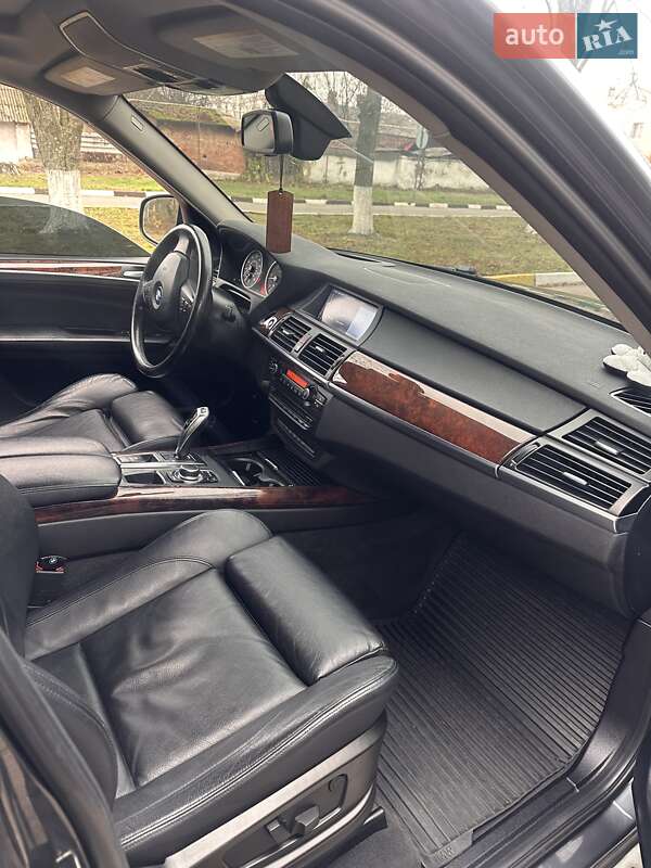 Внедорожник / Кроссовер BMW X5 2011 в Подольске