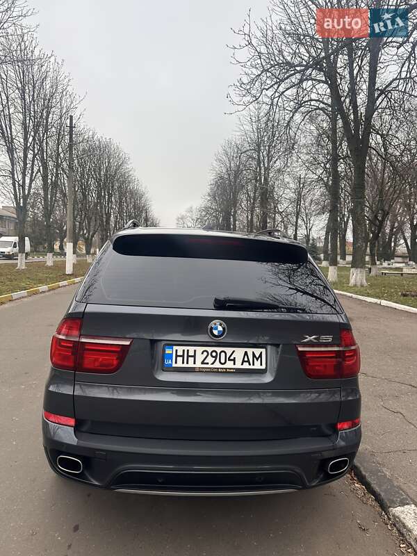 Внедорожник / Кроссовер BMW X5 2011 в Подольске