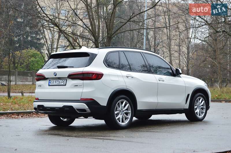 Внедорожник / Кроссовер BMW X5 2020 в Киеве