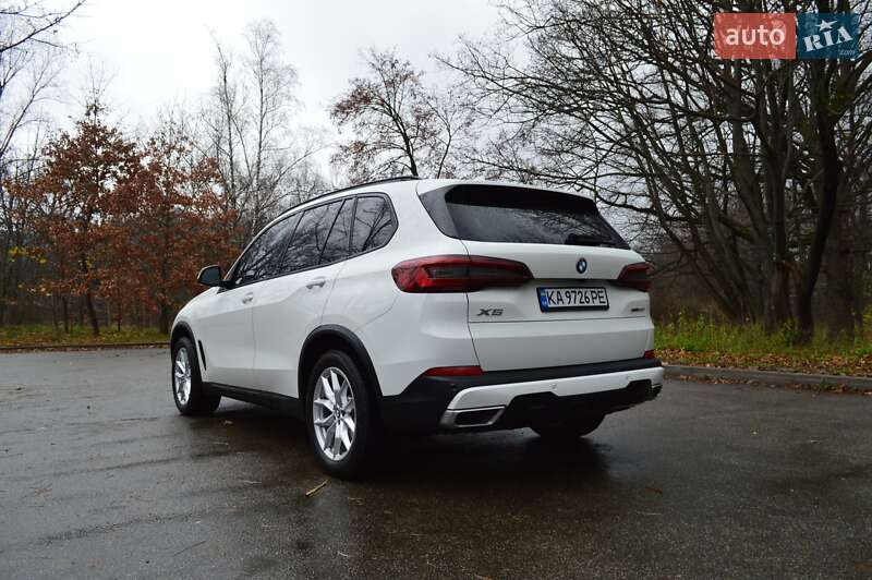 Внедорожник / Кроссовер BMW X5 2020 в Киеве
