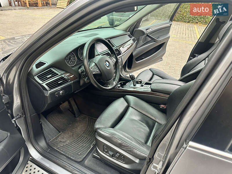 Внедорожник / Кроссовер BMW X5 2009 в Одессе