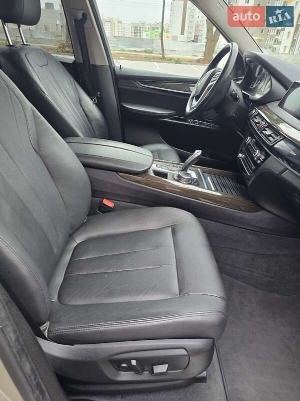 Позашляховик / Кросовер BMW X5 2015 в Вінниці