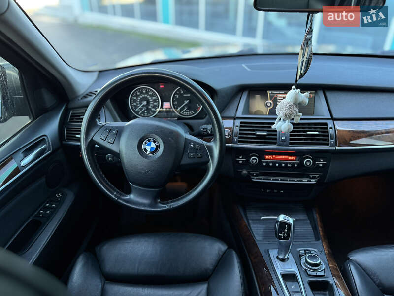 Позашляховик / Кросовер BMW X5 2013 в Дніпрі