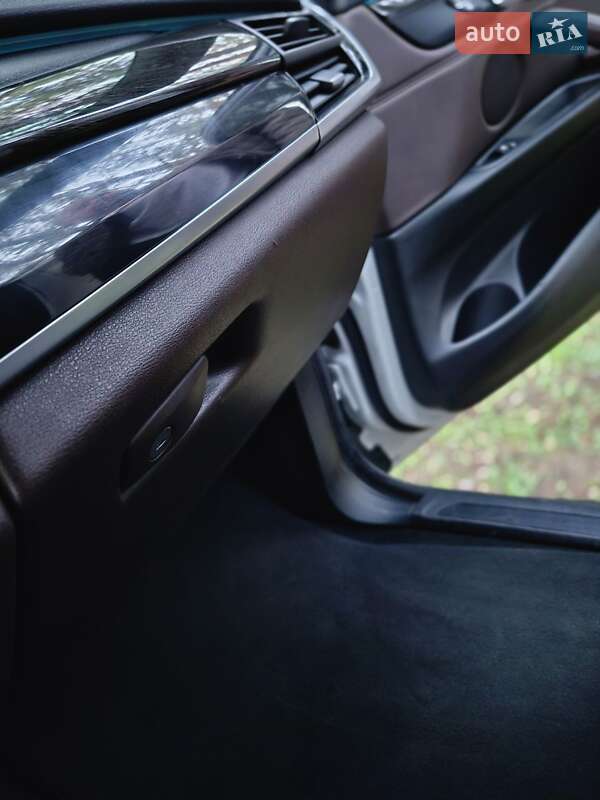 Позашляховик / Кросовер BMW X5 2017 в Вознесенську