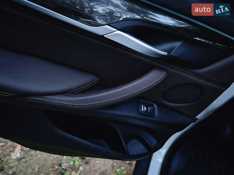 Позашляховик / Кросовер BMW X5 2017 в Вознесенську