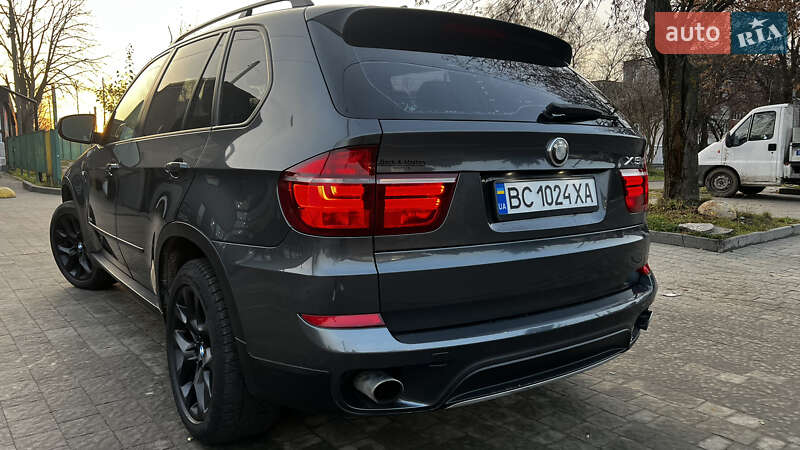 Внедорожник / Кроссовер BMW X5 2012 в Львове