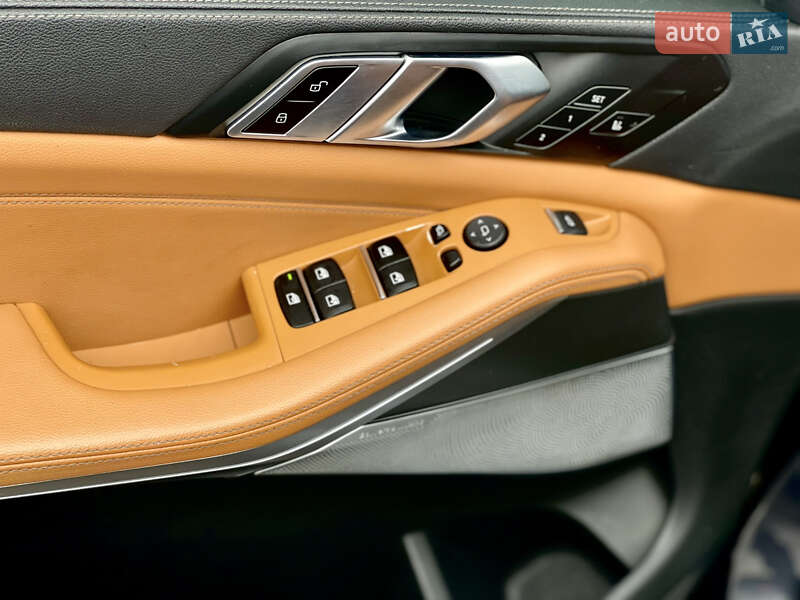 Внедорожник / Кроссовер BMW X5 2019 в Киеве