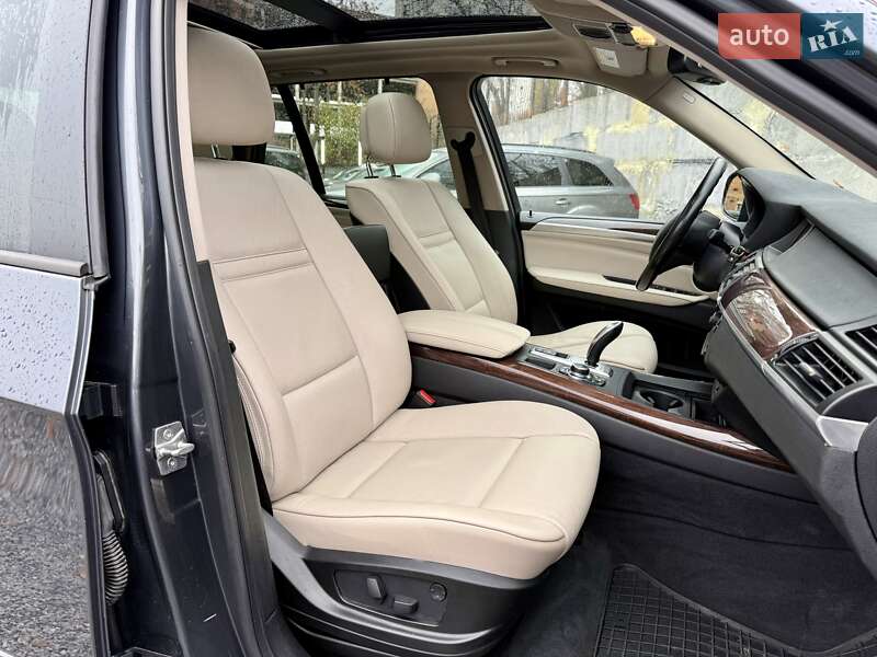 Позашляховик / Кросовер BMW X5 2011 в Харкові