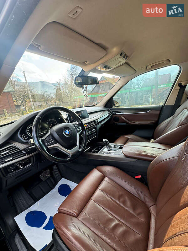 Внедорожник / Кроссовер BMW X5 2015 в Яблунице