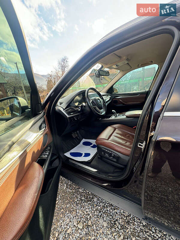 Внедорожник / Кроссовер BMW X5 2015 в Яблунице