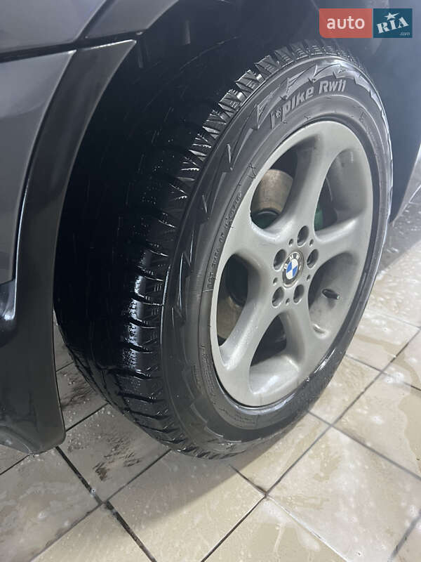 Внедорожник / Кроссовер BMW X5 2003 в Краматорске