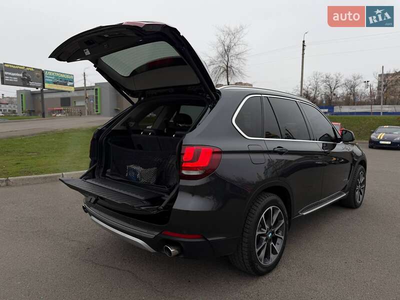 Внедорожник / Кроссовер BMW X5 2015 в Кривом Роге