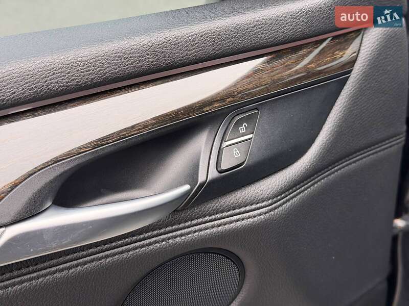 Внедорожник / Кроссовер BMW X5 2015 в Кривом Роге