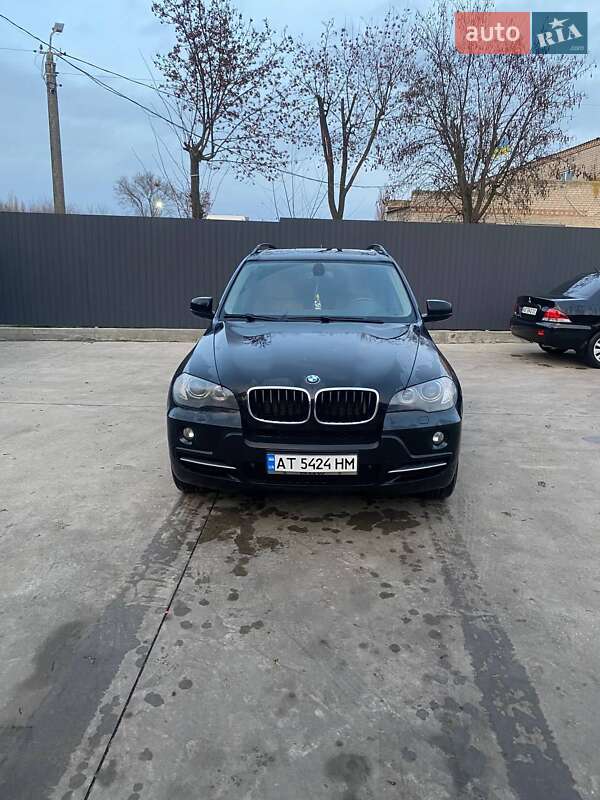 Внедорожник / Кроссовер BMW X5 2009 в Магдалиновке