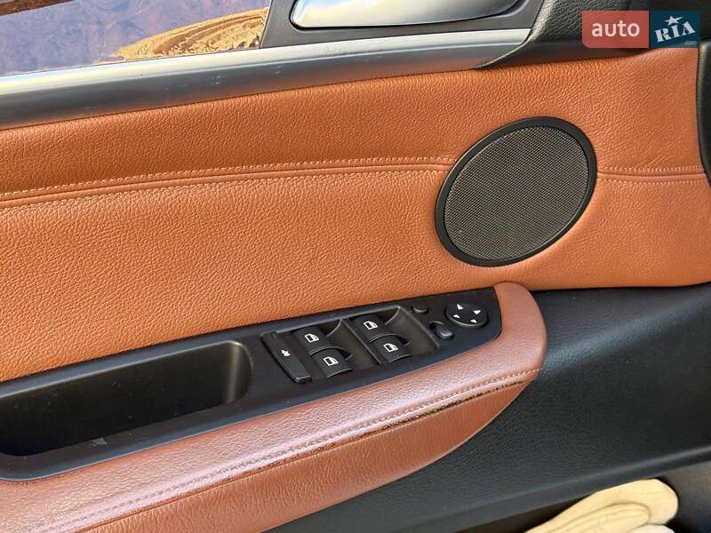 Внедорожник / Кроссовер BMW X5 2011 в Одессе