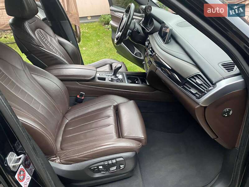 Внедорожник / Кроссовер BMW X5 2016 в Львове