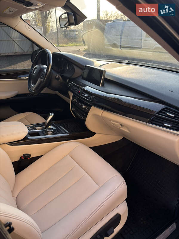 Внедорожник / Кроссовер BMW X5 2016 в Кривом Роге