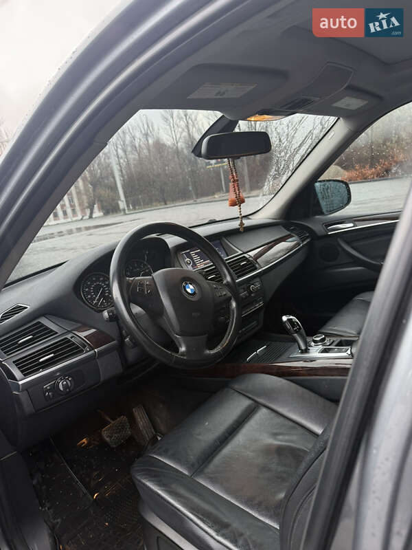 Внедорожник / Кроссовер BMW X5 2011 в Ивано-Франковске