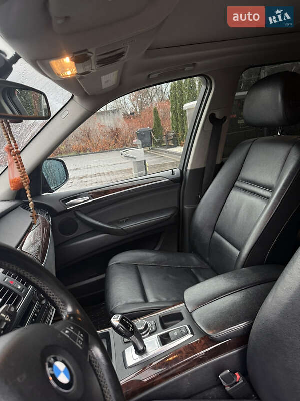 Внедорожник / Кроссовер BMW X5 2011 в Ивано-Франковске