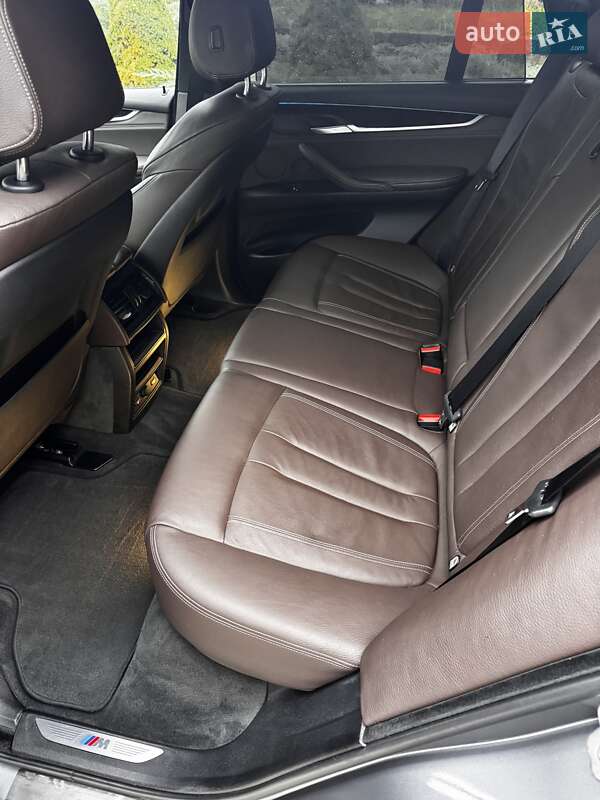 Внедорожник / Кроссовер BMW X5 2014 в Коростене