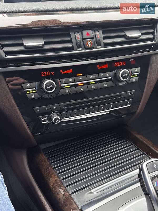 Внедорожник / Кроссовер BMW X5 2014 в Коростене