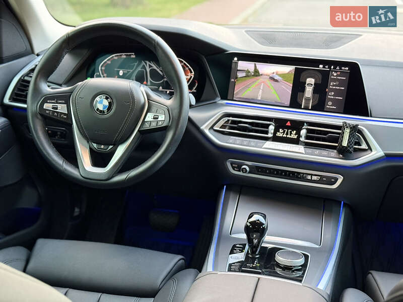 Внедорожник / Кроссовер BMW X5 2022 в Киеве