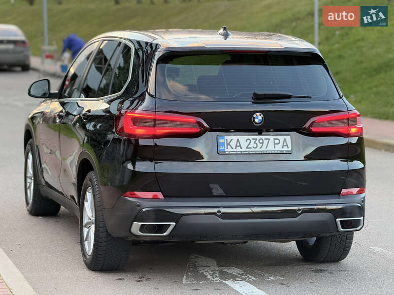 Внедорожник / Кроссовер BMW X5 2022 в Киеве
