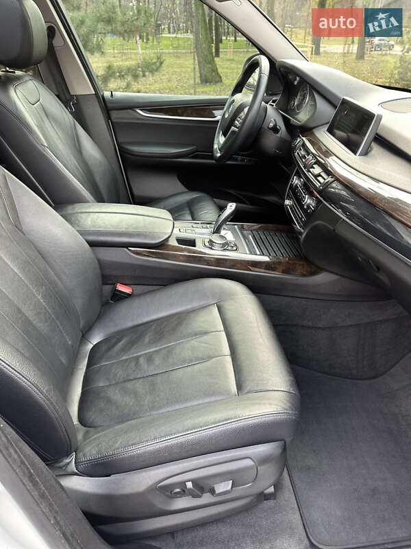 Внедорожник / Кроссовер BMW X5 2015 в Киеве