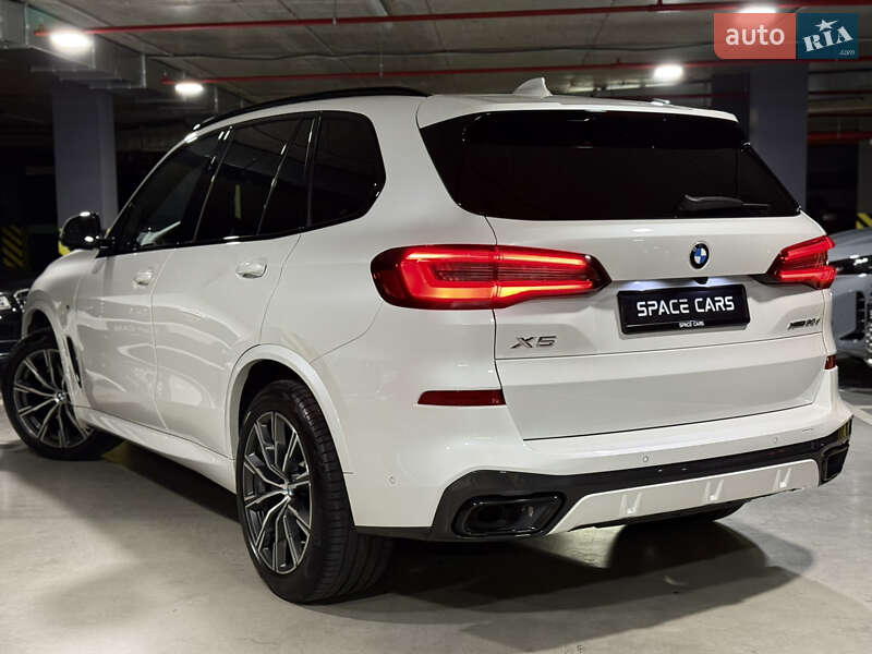 Внедорожник / Кроссовер BMW X5 2021 в Киеве