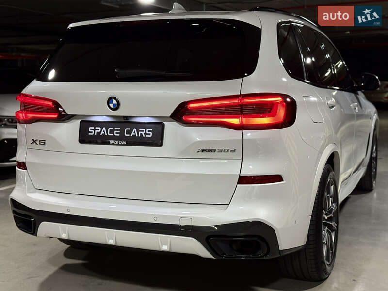 Внедорожник / Кроссовер BMW X5 2021 в Киеве