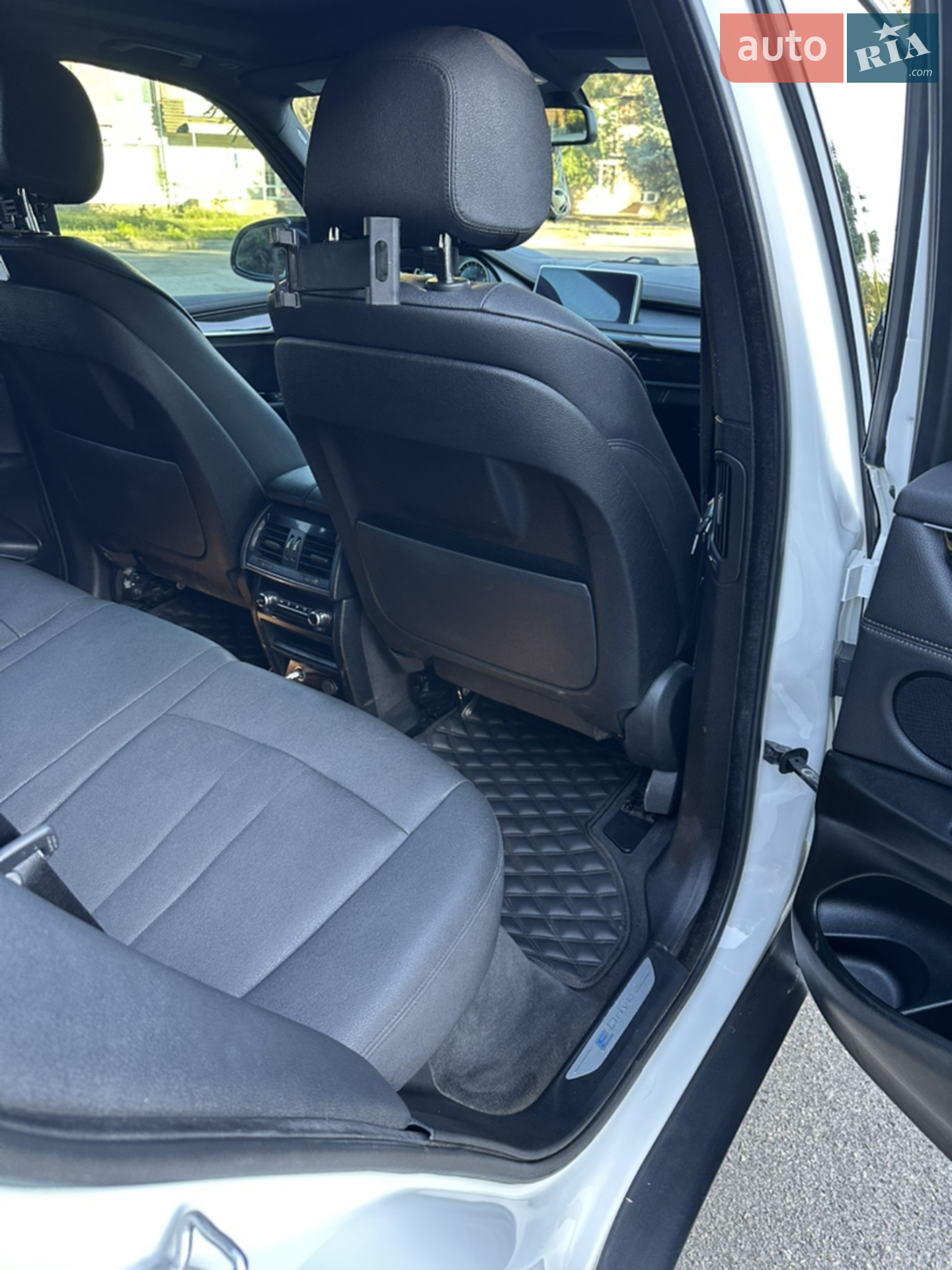 2017 BMW X5 - мініатюра 12