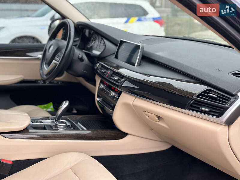 Внедорожник / Кроссовер BMW X5 2016 в Ивано-Франковске
