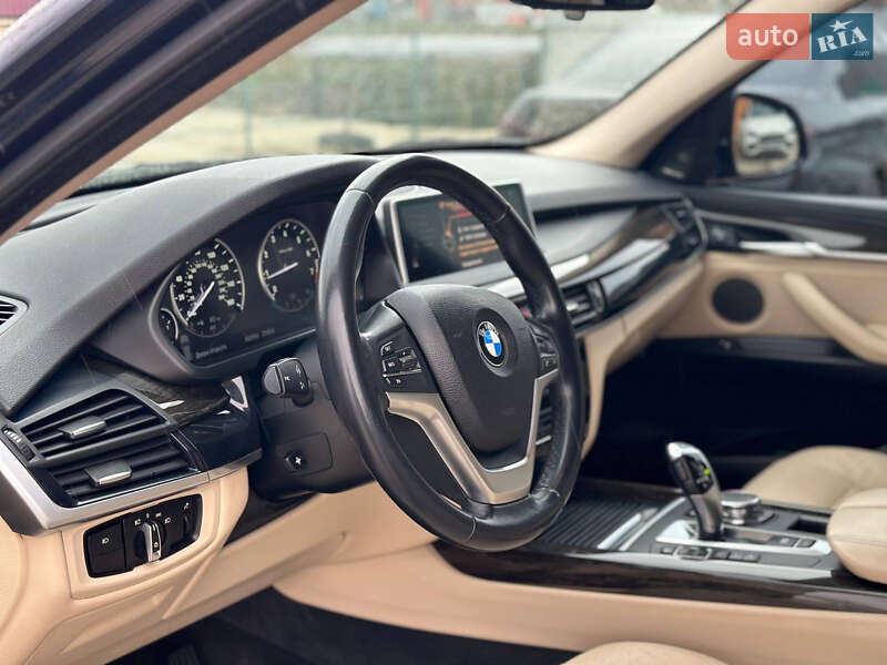 Внедорожник / Кроссовер BMW X5 2016 в Ивано-Франковске