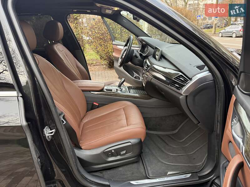 Внедорожник / Кроссовер BMW X5 2016 в Киеве