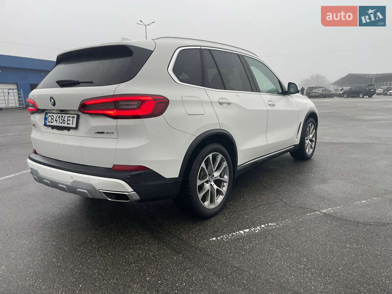 Позашляховик / Кросовер BMW X5 2019 в Києві