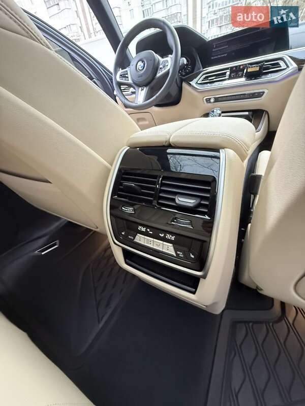 Внедорожник / Кроссовер BMW X5 2020 в Киеве