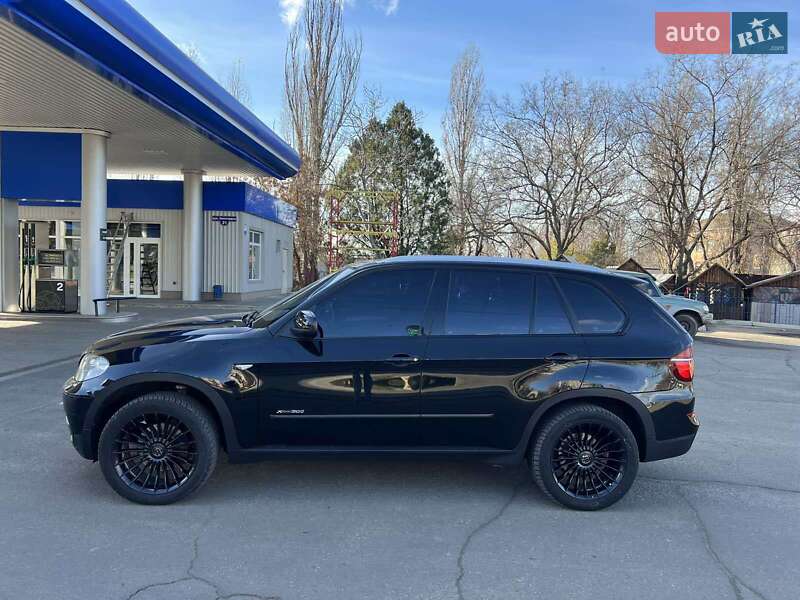 Внедорожник / Кроссовер BMW X5 2011 в Николаеве
