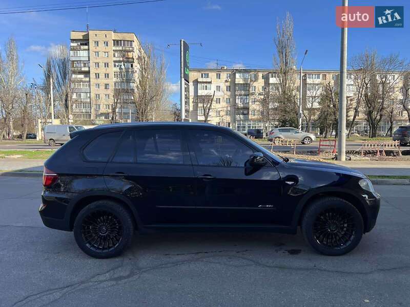 Внедорожник / Кроссовер BMW X5 2011 в Николаеве