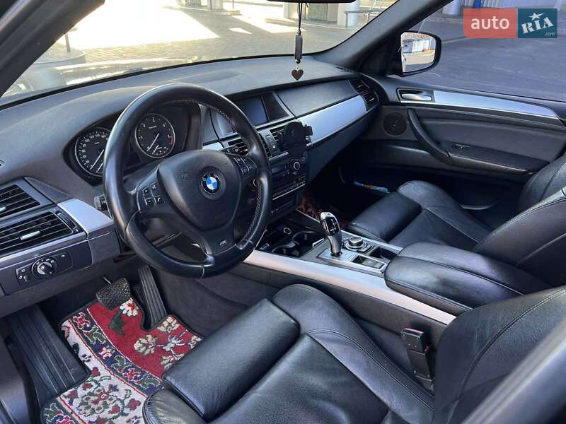 Внедорожник / Кроссовер BMW X5 2011 в Николаеве