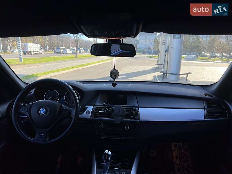 Внедорожник / Кроссовер BMW X5 2011 в Николаеве