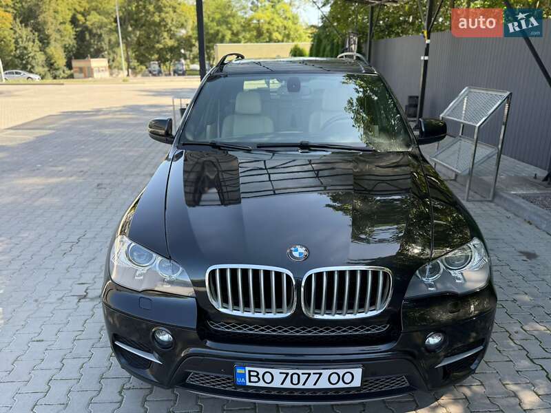 Внедорожник / Кроссовер BMW X5 2011 в Теребовле