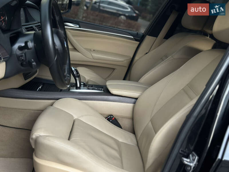 Внедорожник / Кроссовер BMW X5 2011 в Ивано-Франковске