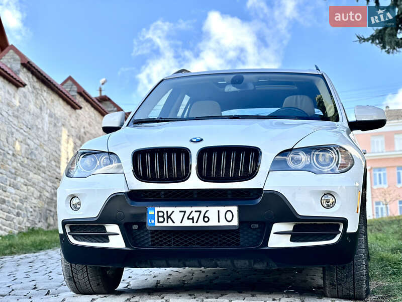 Внедорожник / Кроссовер BMW X5 2010 в Каменец-Подольском