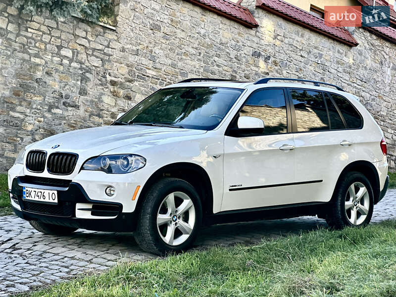 Внедорожник / Кроссовер BMW X5 2010 в Каменец-Подольском