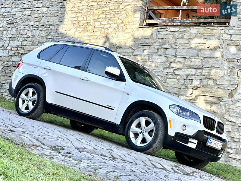 Внедорожник / Кроссовер BMW X5 2010 в Каменец-Подольском
