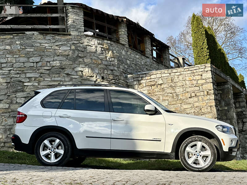 Внедорожник / Кроссовер BMW X5 2010 в Каменец-Подольском